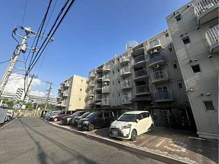 エメラルドマンション仁保新町の外観