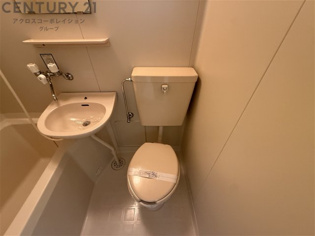 コンパクトで使いやすいトイレです