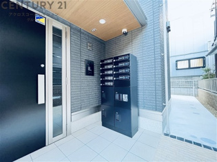 D-room塚口町のエントランス