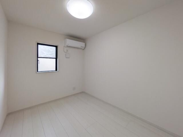 マーレ十条の寝室