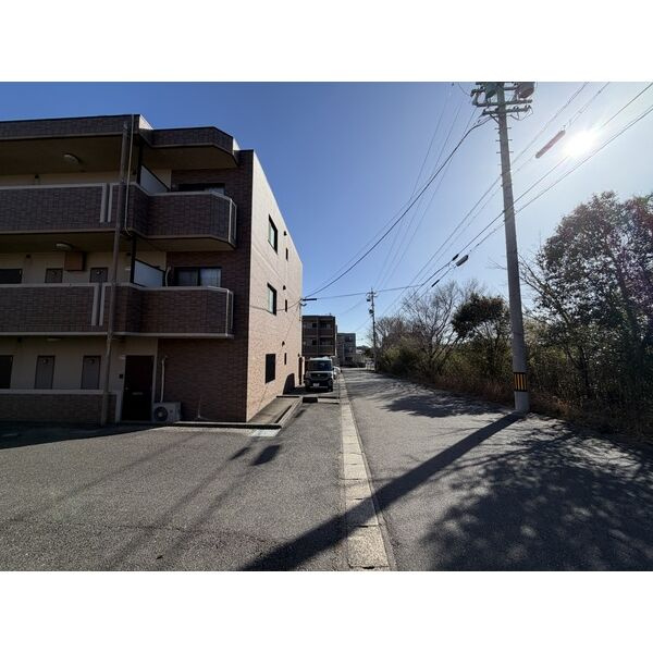 ロイヤルヒルズ山代参番館のその他