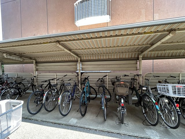 新松戸ファミールハイツの駐輪場