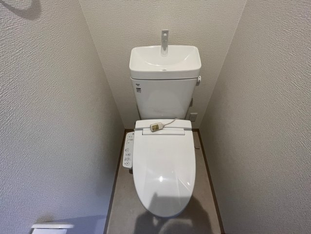 サンビルダープラス磯上ベースのトイレ