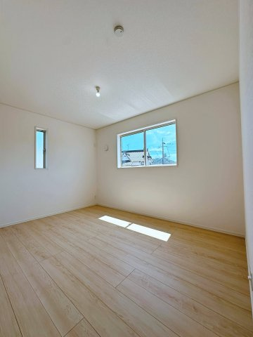 ●焼山桜ヶ丘1丁目 No.2の洋室|2階6.5帖の洋室☆