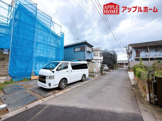 [新築住宅] 比企郡滑川町月輪 全1邸の前面道路含む現地写真