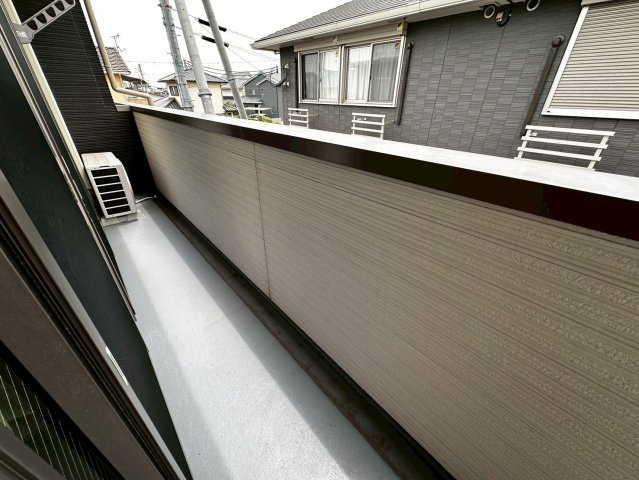 メゾンソレイユ　エストのバルコニー