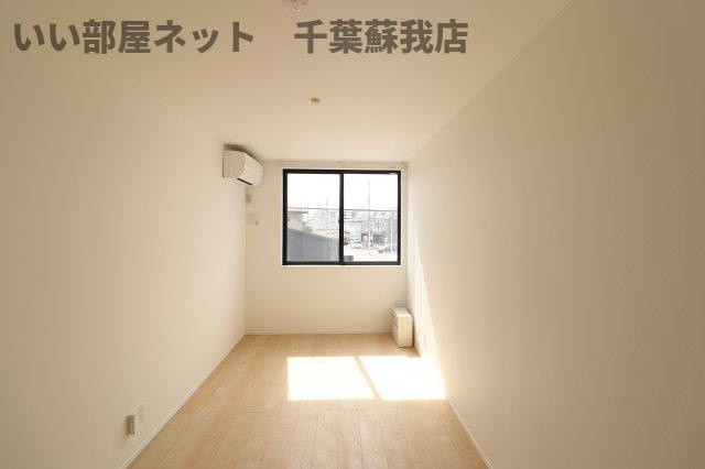 Stella本千葉の洋室|使い勝手のいい洋室です