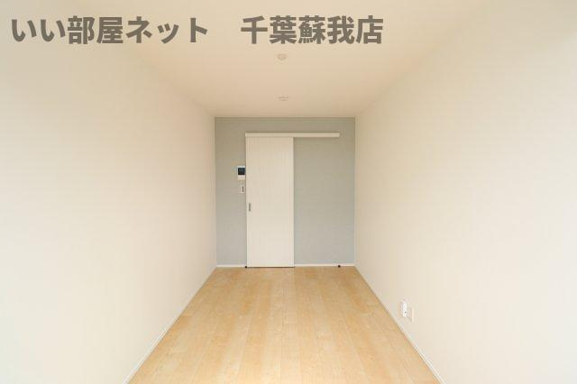 Stella本千葉の居間・リビング|ゆったりとした居間です