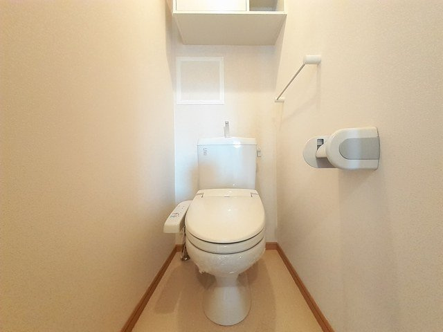 ファーストレーベン立野Ｂのトイレ|シンプルで使いやすいトイレです