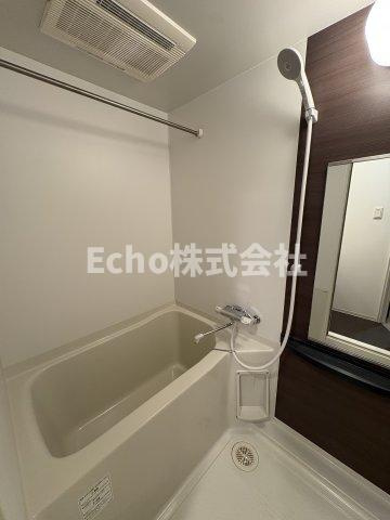 SERENiTE本町エコートの浴室