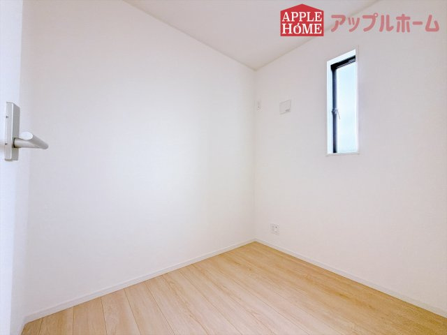 [新築住宅] 鶴ヶ島市中新田 第6 全1棟の洋室|２階居室は全室収納あり！たっぷりある収納活用でお部屋もキレイを保てます♪