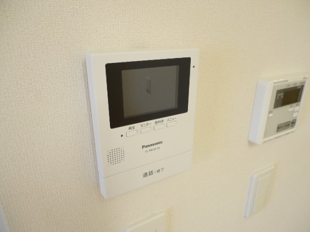 ＨＥＡＤＬＥＹ　ＧＲＡＮＧＥの内装|カメラ付インターホン