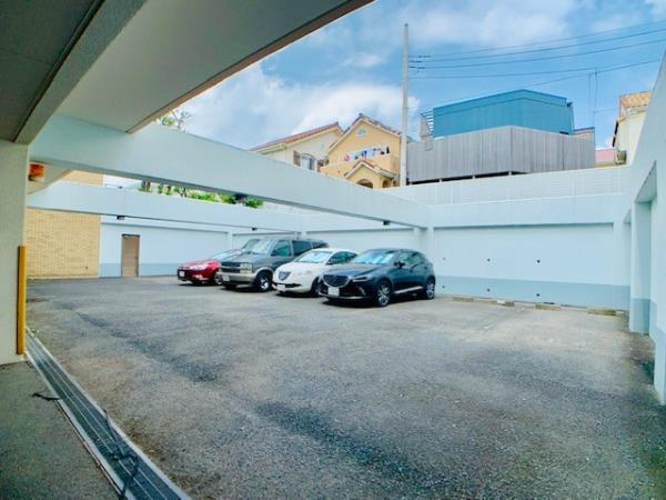 【駐車場】 | ベルメゾン茅ヶ崎 | 駐車場があるので、車を買う予定の方も安心です