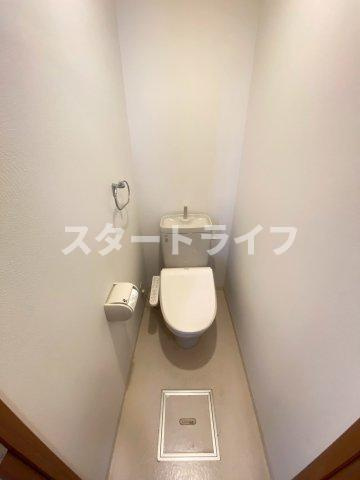 大阪市淀川区三国本町１丁目の賃貸マンションのトイレ