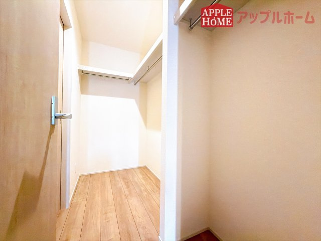 [新築住宅] 坂戸市鶴舞 第2 全1棟の収納|ファミリークローゼットあります♪