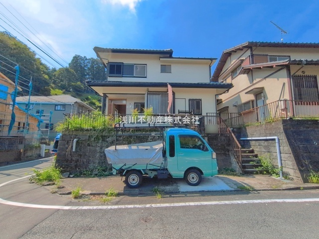 八王子市　元八王子町　中古戸建ての駐車場|～カースペースは1台分～