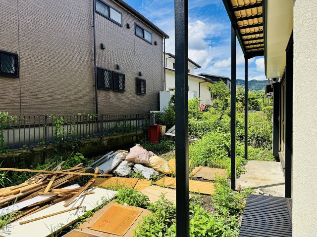 八王子市　元八王子町　中古戸建ての庭|～現在リフォーム中、詳細は当社までお気軽にお問合せ下さい～
