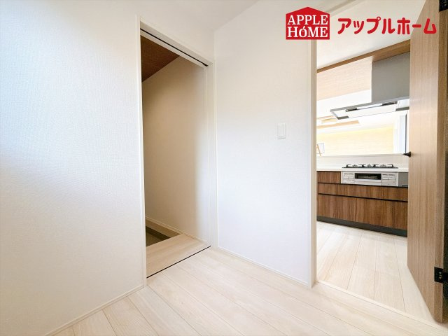 [新築住宅] 坂戸市千代田 7期 全1棟の前面道路含む現地写真