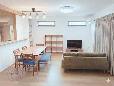 【居間・リビング】 | 【2026年5月築】築浅中古戸建て　流山おおたかの森西4丁目 | 「この物件気になる！」「実際見てみたい！」「周辺環境は？」「住宅ローンも気になる!!」などなど、お気軽にお問合せ下さい!「時間外も、できる限り対応させていただきます。」