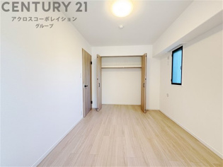 子供部屋…創造性や成長を促す遊びの空間を提供。学習や趣味に集中できる環境を整えます。個別のプライベートスペースは自己表現と自立心を育み、心地よい睡眠環境を整えリラックスできる場所を提供。