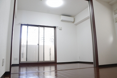 コンソラーレ瓦屋町の寝室