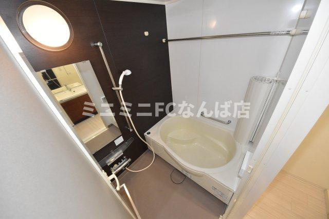 コンソラーレ瓦屋町の浴室