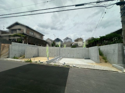 【前面道路含む現地写真】 | 赤坂台9期　新築分譲住宅 | ウォークインクローゼットもありますよ！収納場所に困らず綺麗な室内を保てそうですね！