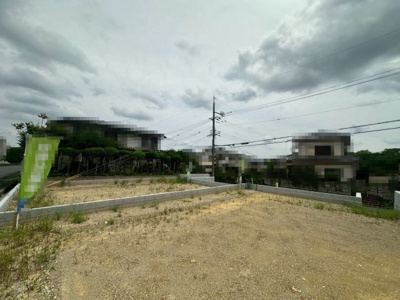 【外観】 | 赤坂台9期　新築分譲住宅 | 主寝室としても利用できる約７．７帖の洋室は南側にバルコニーがあり、日当たり良好です♪温かい光の差し込むゆとりのある居室をぜひ現地にてご確認くださいませ！