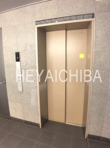 プラウドフラット浅草駒形のロビー|エレベーター