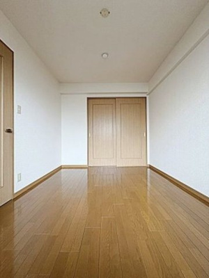 【寝室】 | ラトゥール一社 | ★洋室