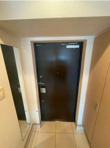 ルーブル両国の玄関