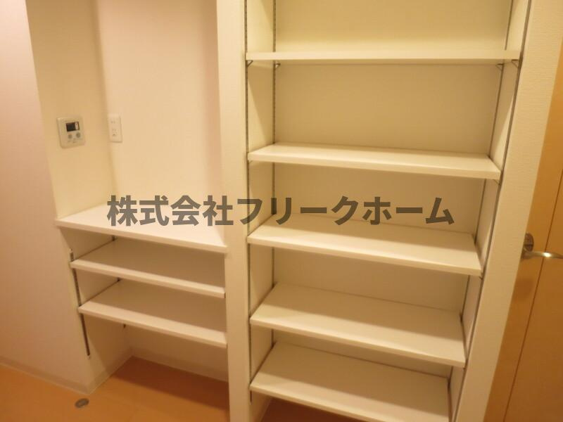 ドゥーエ武蔵小金井の収納