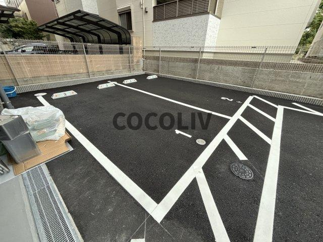 アドバンス神戸ウィステリアパークの駐車場