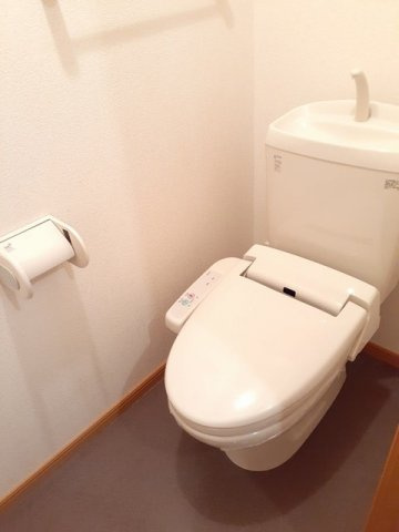 【トイレ】 | グレイス　ガーデン　Ｃ棟 | 清潔感のあるトイレです