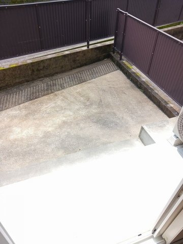 【庭】 | オレンジヒルズ　Ａ棟 | たまにはお庭で休日を過ごしてみるのもよいかもしれません