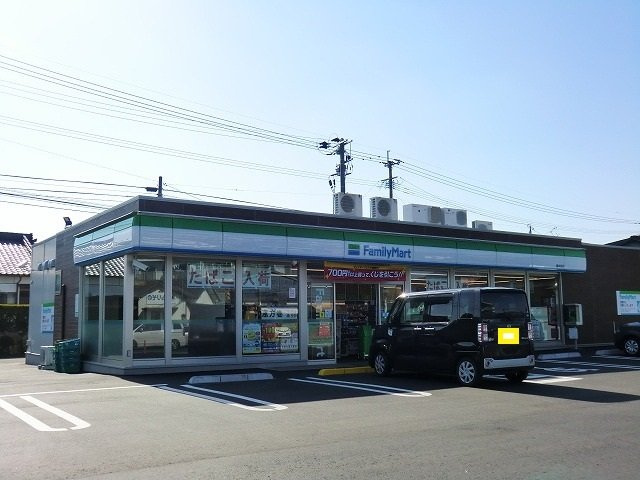 【周辺】 | メリータイム　Ⅰ | ファミリーマート綾中央店まで300m