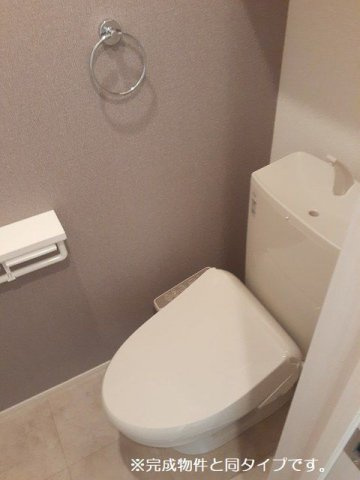 【トイレ】 | モンターニュ | ゆったりとした空間のトイレです