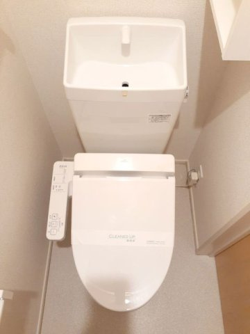 【トイレ】 | ソレイユプロムナードⅡ | シンプルで使いやすいトイレです