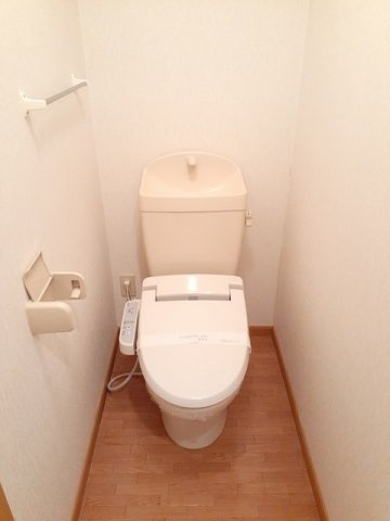 【トイレ】 | グランシェーヌＷ | トイレです
