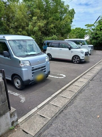 【駐車場】 | フィオーレ　月 | 車をお持ちの方に嬉しい駐車場付きの物件です