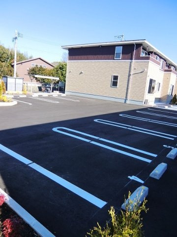 【駐車場】 | フロスティ　Ⅱ　Ｂ | 駐車場があるので、車を買う予定の方も安心です