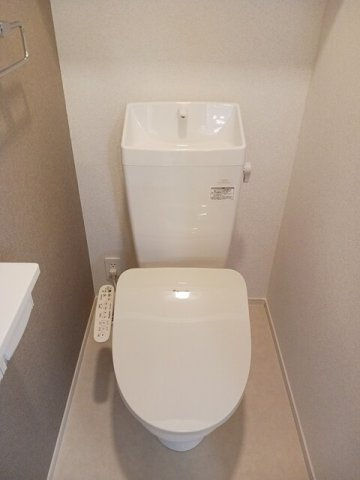 【トイレ】 | メルヴェイユー　Ⅰ | ゆったりとした空間のトイレです