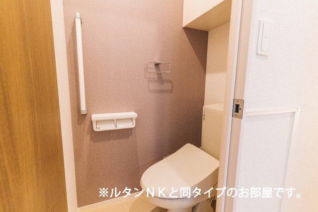 【トイレ】 | ガーデンハウス　リーベ　Ⅰ | 落ち着いたトイレです