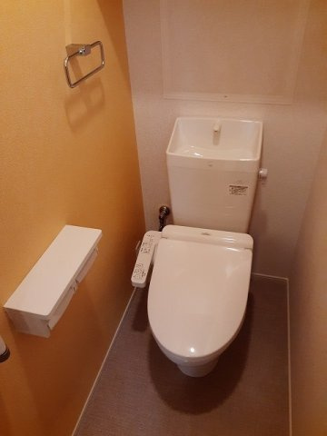 【トイレ】 | ウルビーノ　Ⅰ | 落ち着いたトイレです
