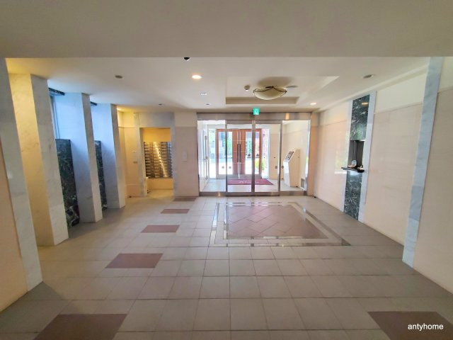 プレサンス谷町アルファ　仲介手数料無料のロビー