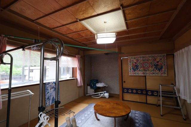 三島郡出雲崎町大字尼瀬岩舟町179番1　土地建物のその他