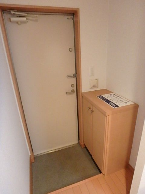 クレフラスト豊四季の玄関