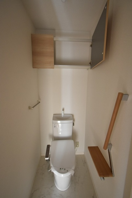 ラ・ヴィータ高屋六番館のトイレ
