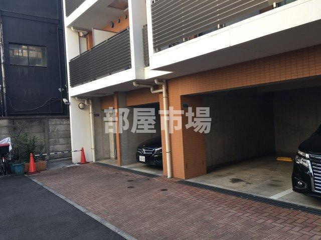 Cerca Torreの駐車場