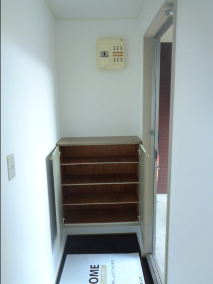 【玄関】 | ベルジュール　A棟